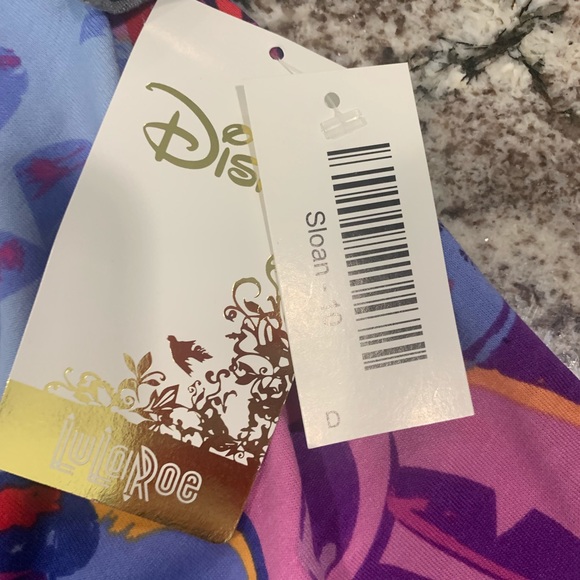 New Girls Lularoe Disney shirt - Picture 2 of 3